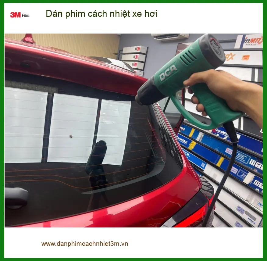 Cô Thoa Hyundai Accent dán phim cách nhiệt xe hơi tại Quận Thủ Đức để chống nóng mùa hè ảnh thực tế 2