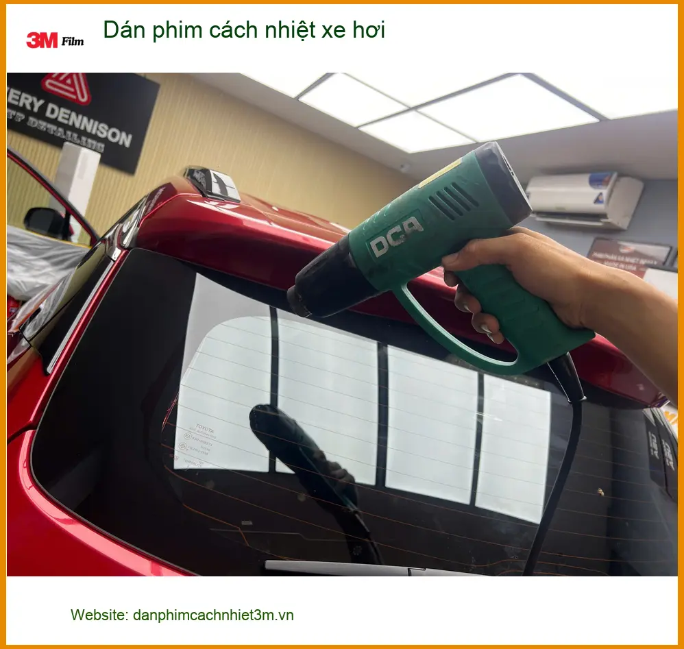 Anh Trọng dán phim cách nhiệt xe hơi Hyundai Creta tại Bình Chánh tránh nóng gay gắt ảnh thực tế 2