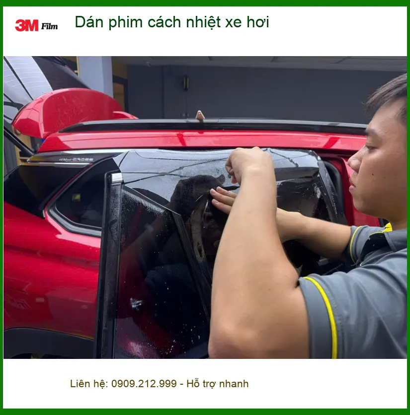 Chị Thanh dán phim cách nhiệt Suzuki XL7 tại Quận Tân Bình chống nắng