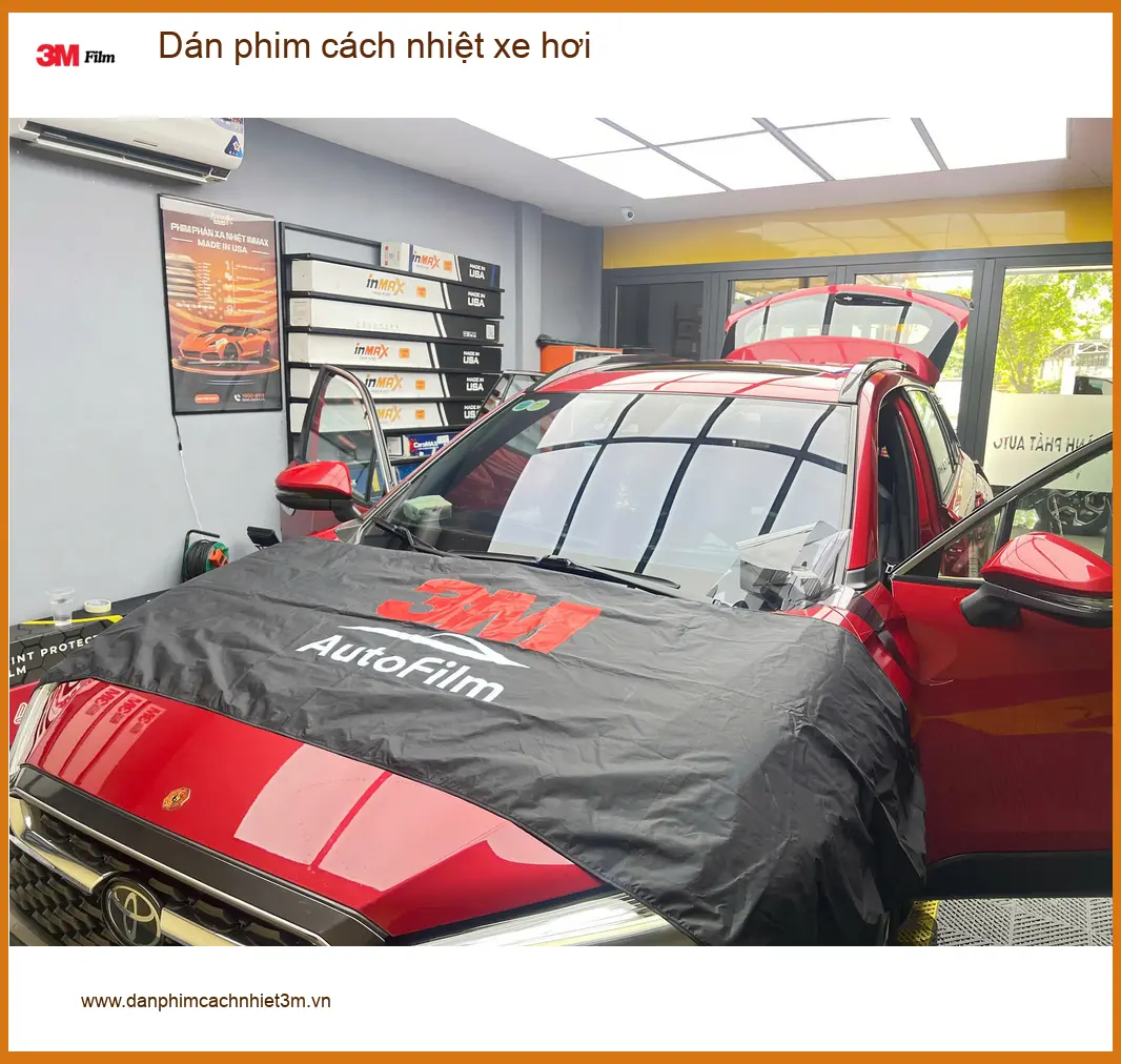 Anh Minh dán phim cách nhiệt xe hơi Kia Sorento tại Quận Gò Vấp để giảm nhiệt độ trong xe ảnh thực tế 4