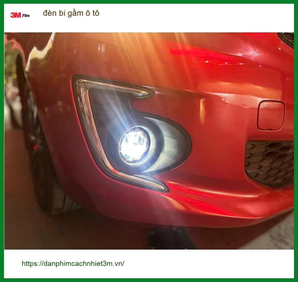 Anh Hưng lắp đèn bi gầm ô tô cho Toyota Corolla Cross ở Quận 2 vì thường xuyên về khuya