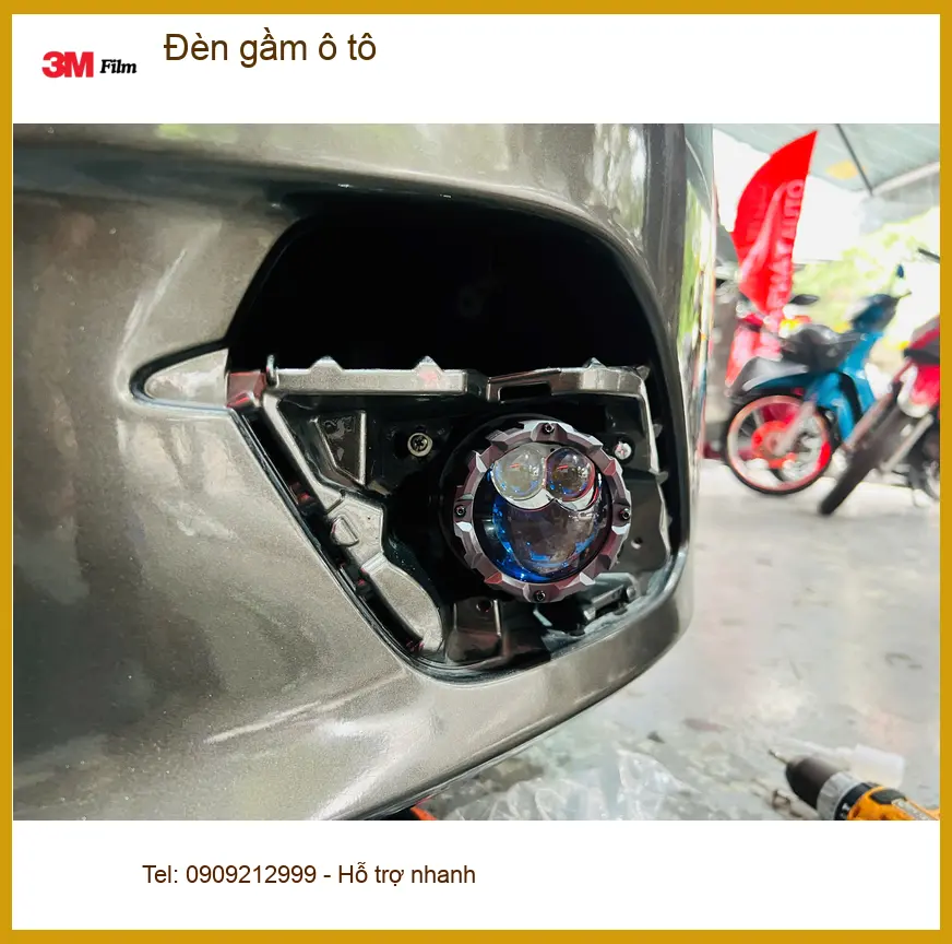 Cô Hà độ đèn gầm ô tô cho Honda CRV tại Quận Bình Thạnh vì đèn zin kém sáng ảnh thực tế 3