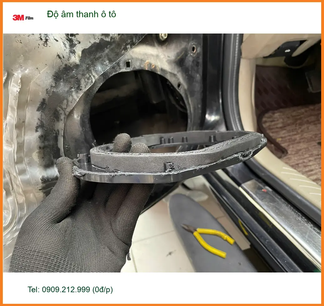Chú Bách độ âm thanh ô tô Quận 10 cho Honda CR-V vì loa zin không đủ bass. ảnh thực tế 2