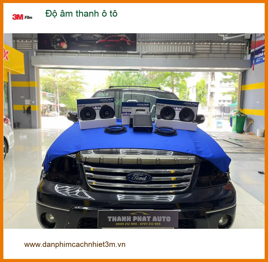 Chú Bách độ âm thanh ô tô Quận 10 cho Honda CR-V vì loa zin không đủ bass. ảnh thực tế 3