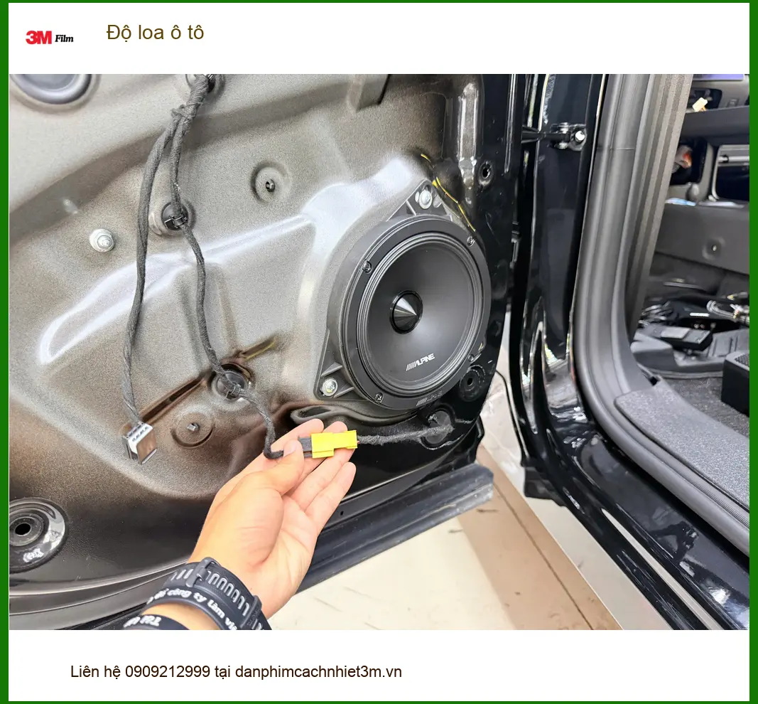 Anh Khang độ loa ô tô cho Honda CRV tại Quận 10 để âm thanh sống động hơn ảnh thực tế 2