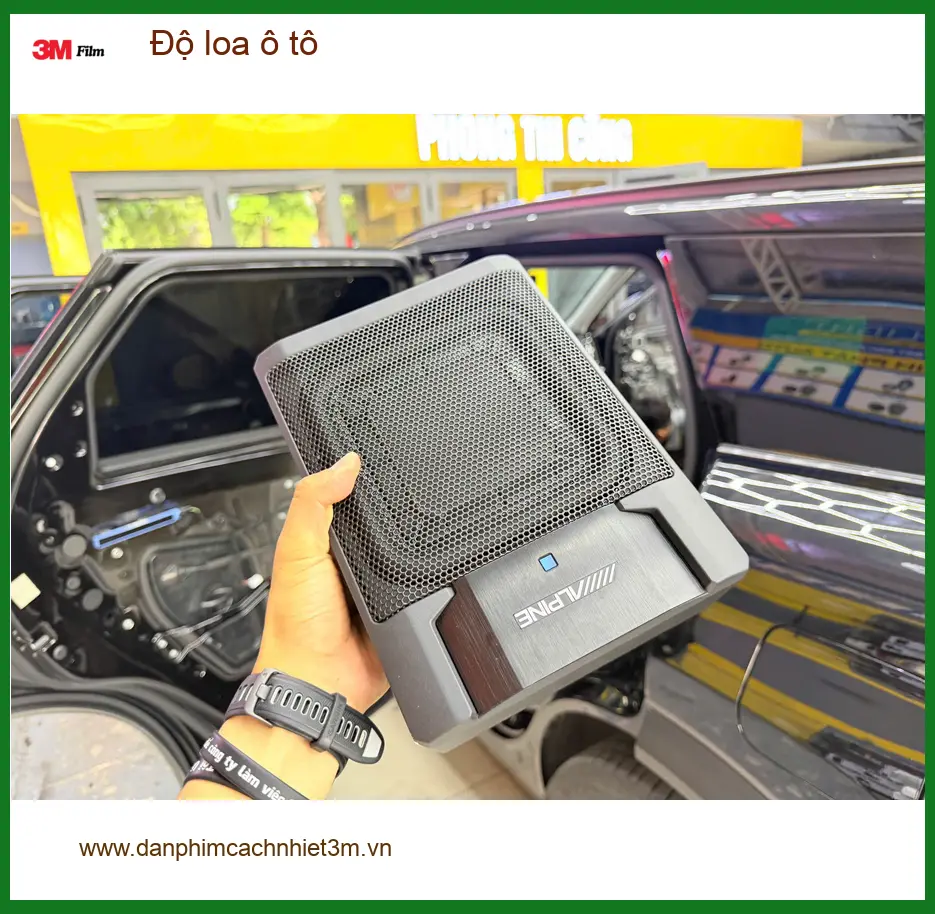 Chị Thảo độ loa ô tô cho Hyundai Accent tại Hóc Môn vì muốn âm thanh sống động hơn ảnh thực tế 3