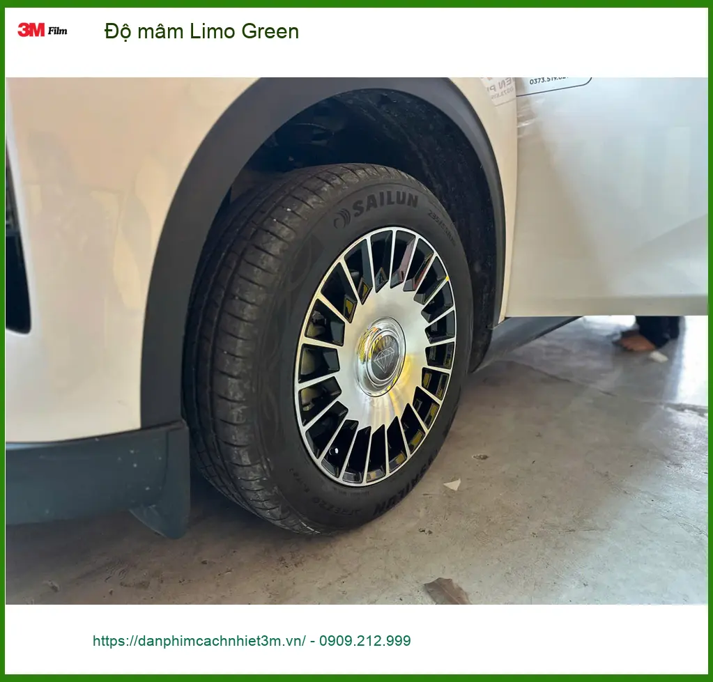 Chị Thanh Vy độ mâm Limo Green cho Hyundai Accent tại Quận 9 để thay đổi diện mạo xe