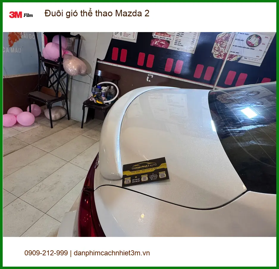 Anh Hưng lắp đuôi gió thể thao Mazda 2 tại Cần Giờ để xe trông ngầu hơn ảnh thực tế 2