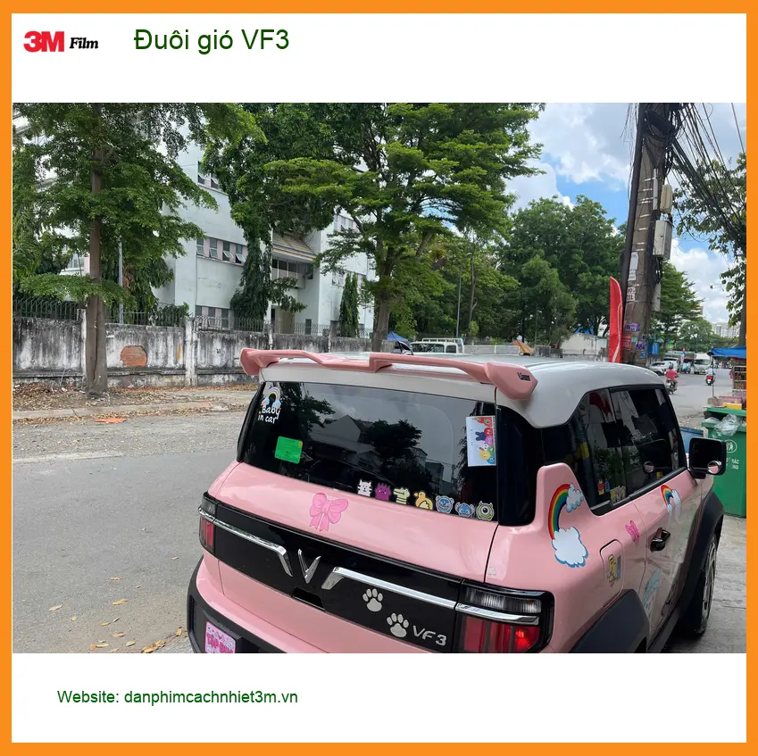 Anh Tùng lắp đuôi gió VinFast VF3 tại Quận Phú Nhuận để tăng tính thể thao ảnh thực tế 4
