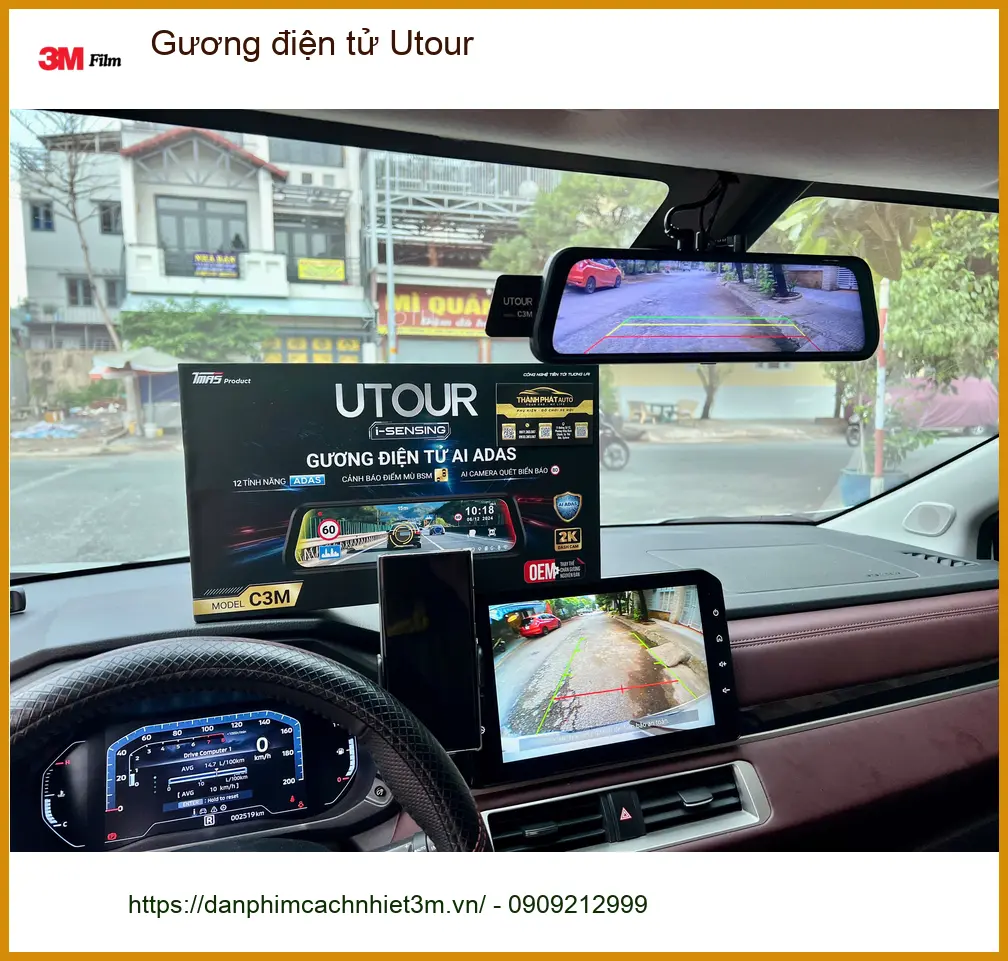 Anh Khải lắp Gương điện tử Utour cho Honda CRV tại Quận 12 an toàn hơn