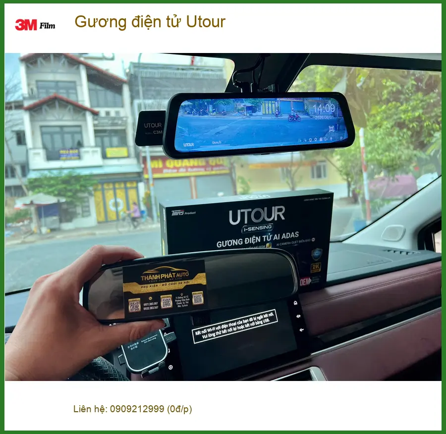 Chị Hoài lắp Gương điện tử Utour cho Toyota Raize tại Quận Tân Phú ảnh thực tế 4