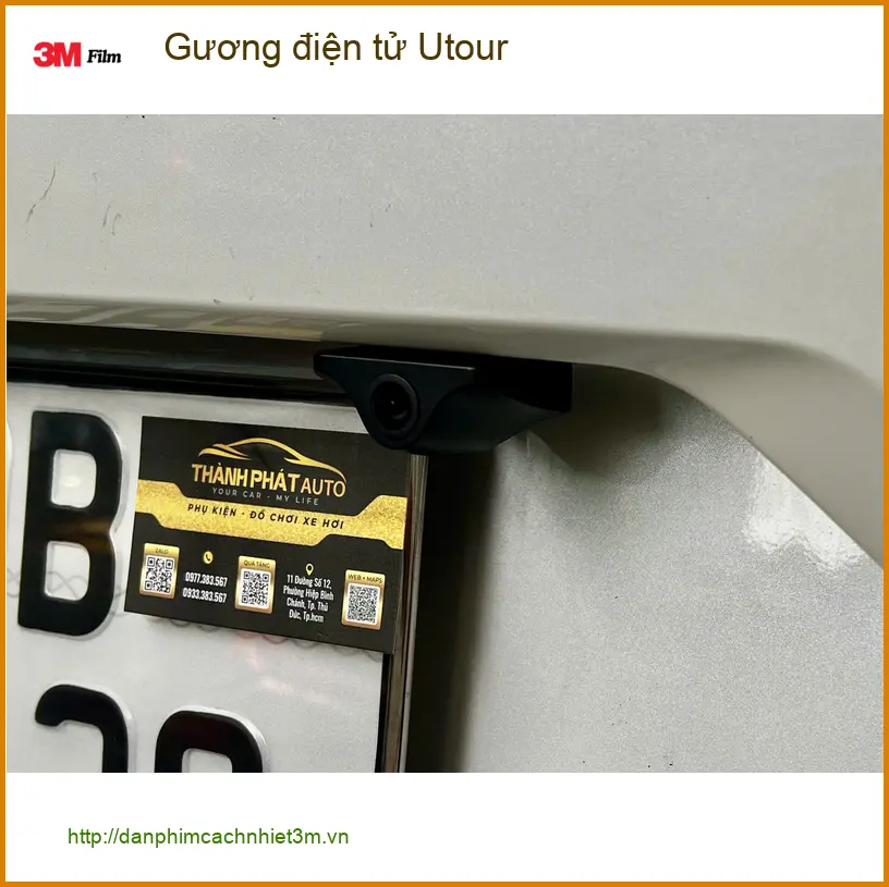 Chị Hoài lắp Gương điện tử Utour cho Toyota Raize tại Quận Tân Phú ảnh thực tế 5