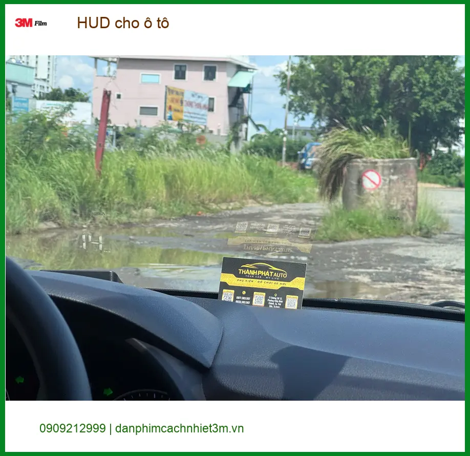 Anh Khải lắp HUD cho ô tô Hyundai Creta tại Quận 1 để lái xe an toàn hơn