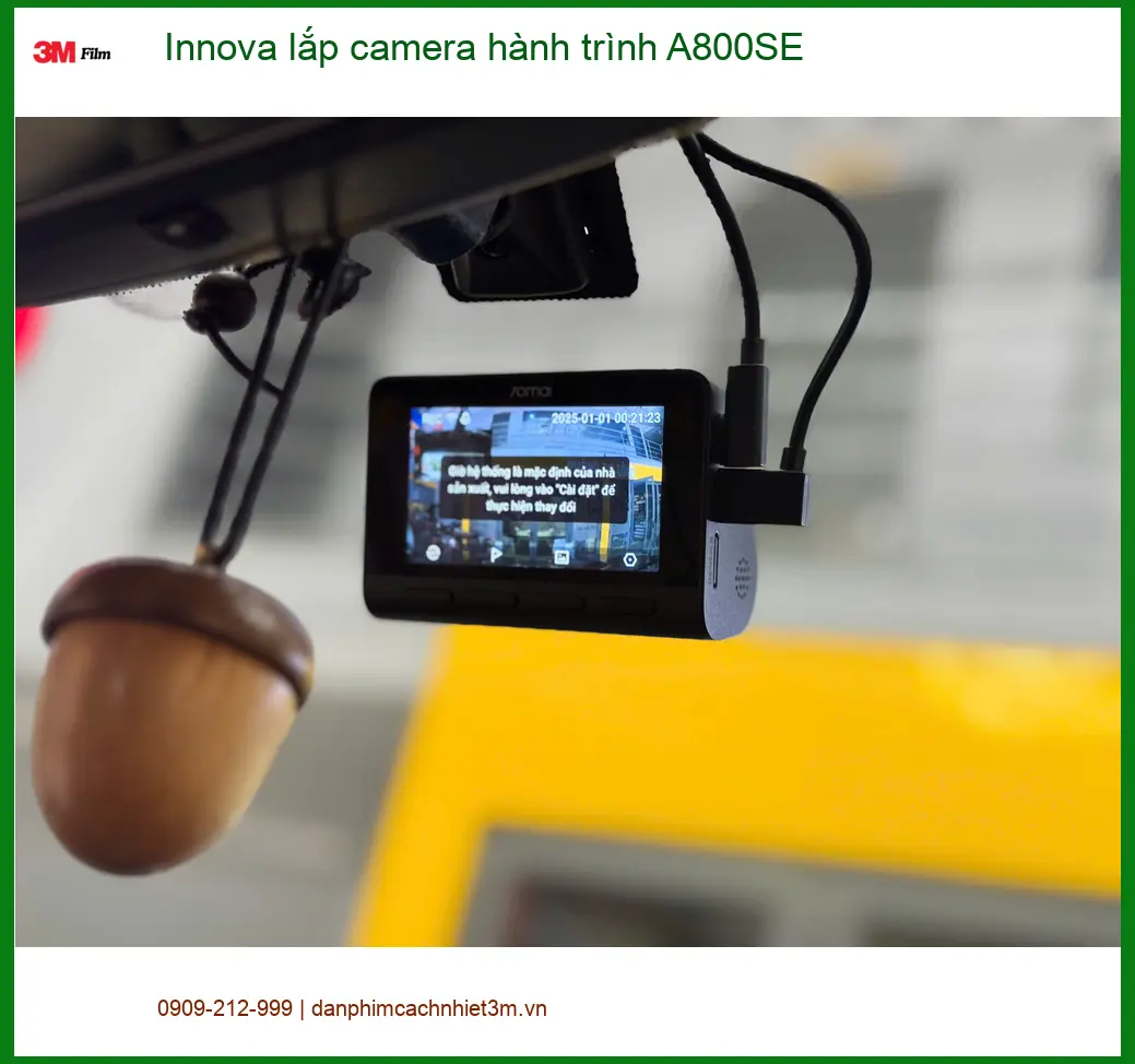Anh Minh lắp camera hành trình A800SE cho Innova ở Quận 12 ảnh thực tế 3