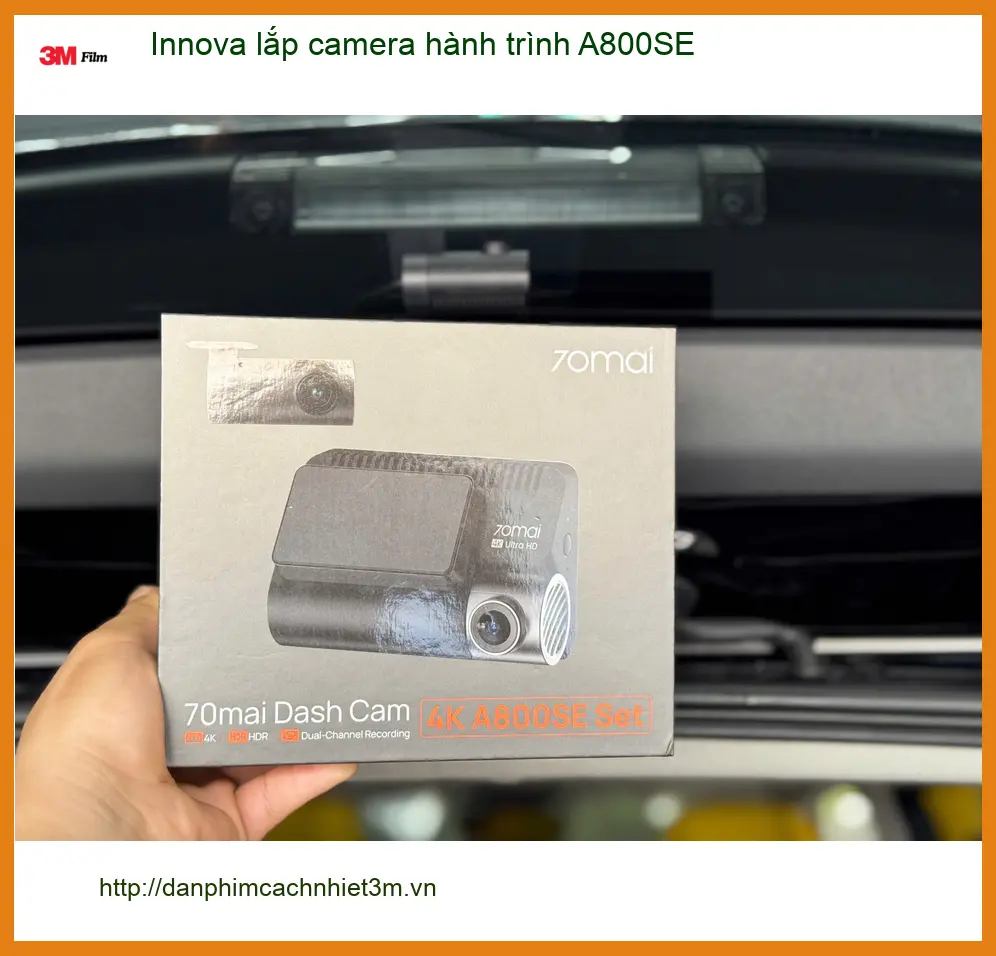Anh Phong lắp camera hành trình A800SE Innova tại Quận 11