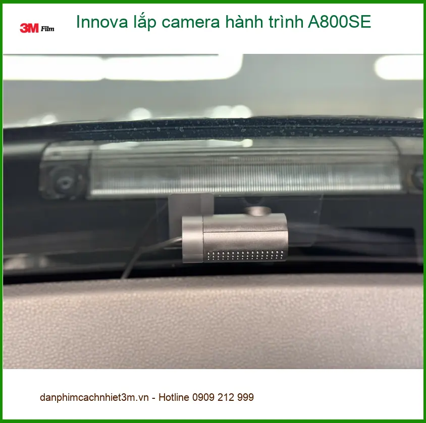 Anh Phong lắp camera hành trình A800SE Innova tại Quận 11 ảnh thực tế 3