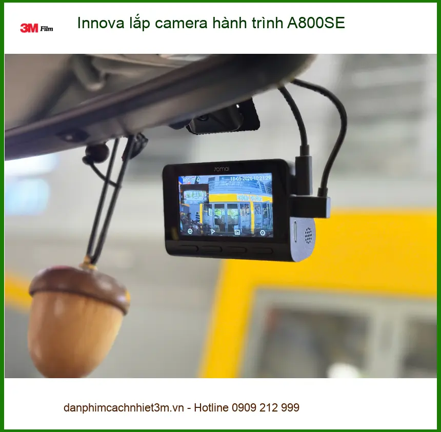 Anh Khang lắp camera hành trình A800SE cho Innova tại Quận 2 ảnh thực tế 2