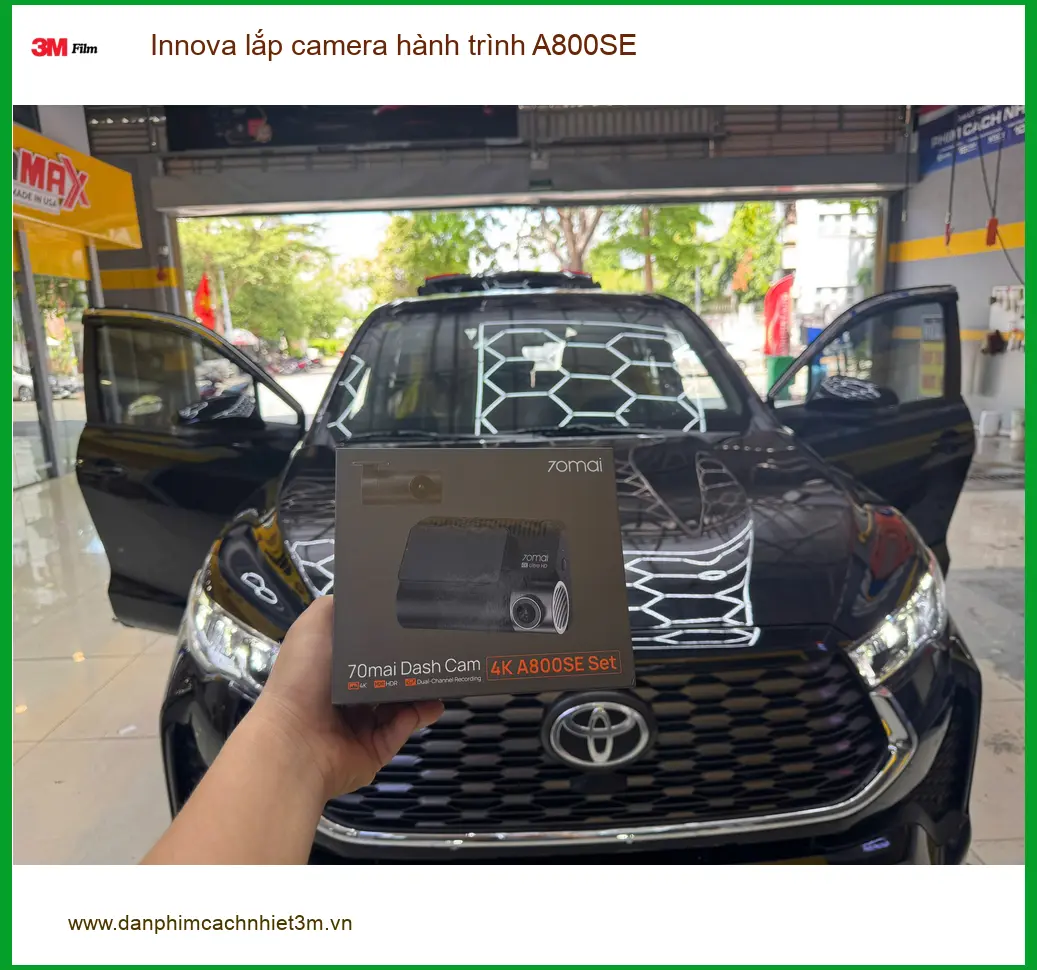 Anh Minh lắp camera hành trình A800SE cho Innova tại Quận Tân Bình ảnh thực tế 4