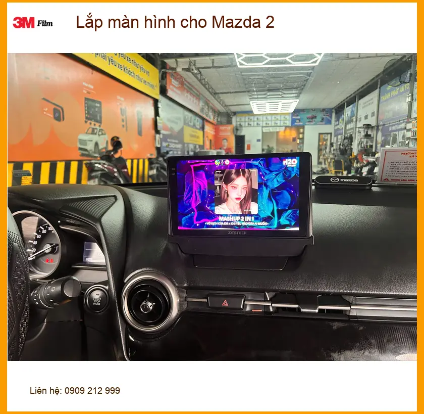 Anh Tấn lắp màn hình Android cho Mazda 2 ở Quận 5 vì màn hình zin đã cũ và không còn nhạy