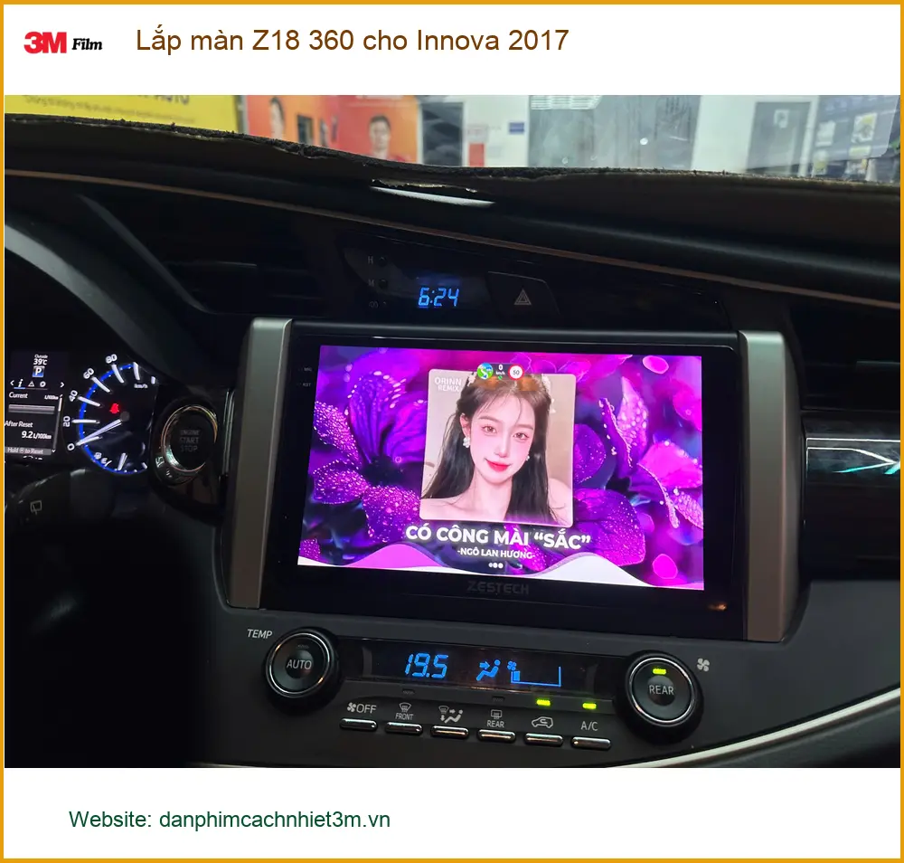 Anh Minh lắp màn Z18 360 Innova 2017 Quận Phú Nhuận vì lo lắng điểm mù