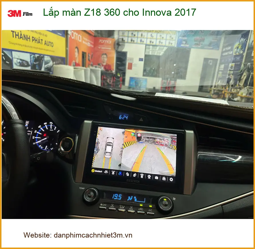 Anh Minh lắp màn Z18 360 Innova 2017 Quận Phú Nhuận vì lo lắng điểm mù ảnh thực tế 2
