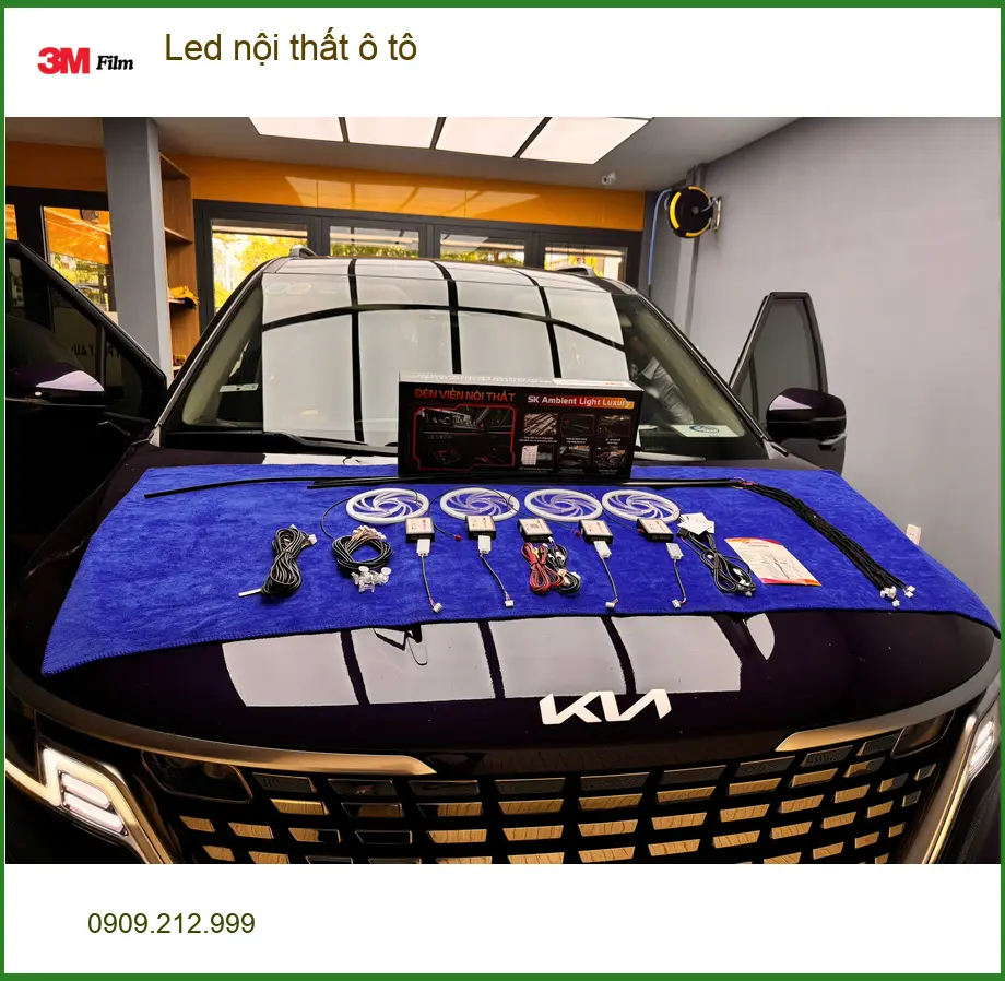 Anh Tùng lắp Led nội thất ô tô cho Kia Carnival tại Nhà Bè tăng vẻ sang trọng ảnh thực tế 5