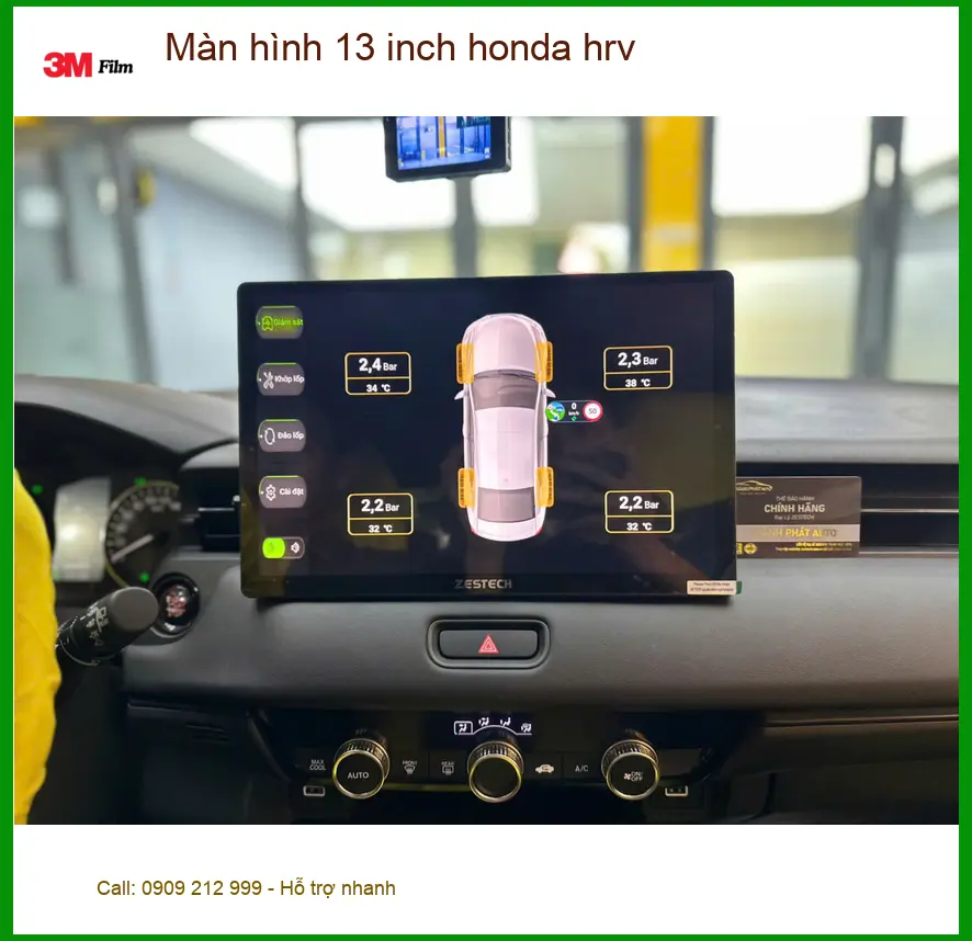 Anh Long lắp màn hình 13 inch Honda HR-V tại Quận 5 để giải trí tốt hơn
