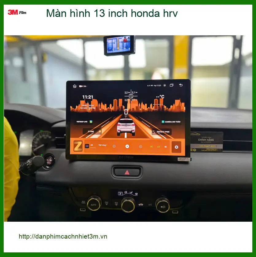 Anh Quang lắp màn hình 13 inch Honda HR-V tại Quận 6 để nâng tầm trải nghiệm lái