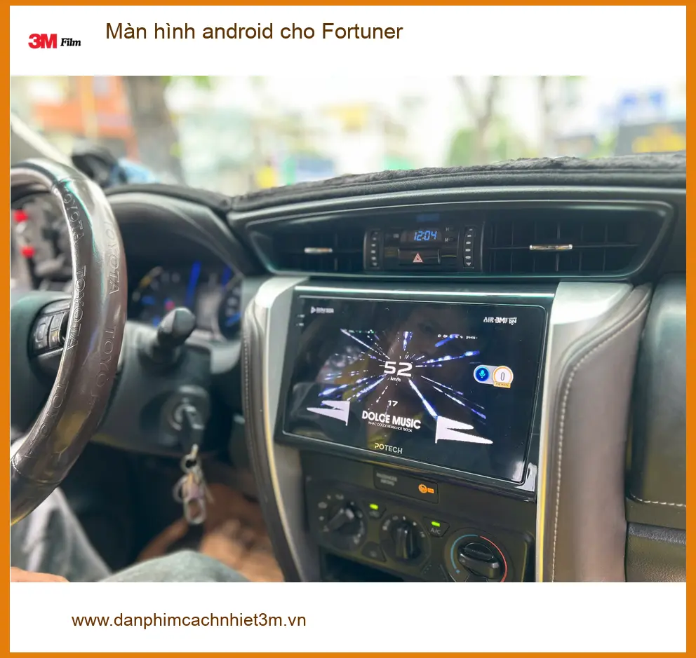 Anh Đức Hưng lắp màn hình Android cho Fortuner tại Bình Chánh để nâng cao trải nghiệm lái