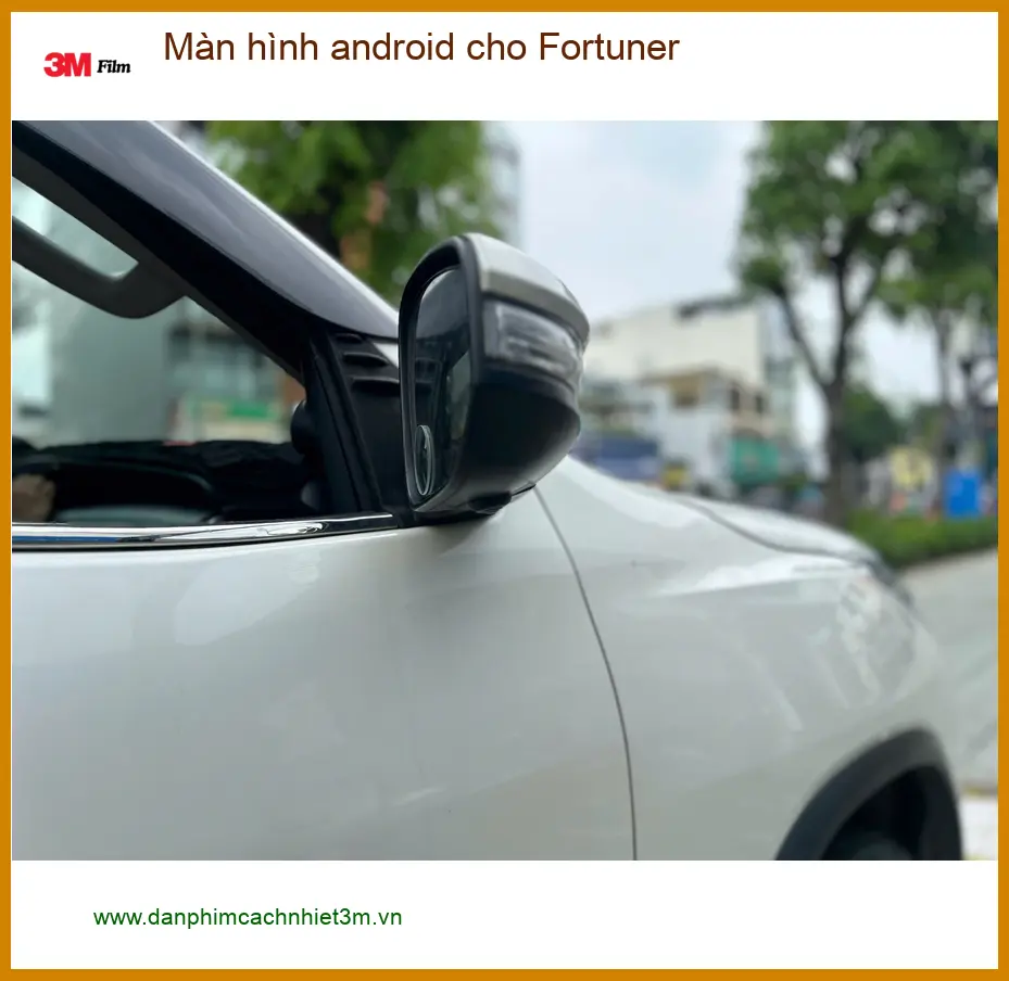 Chú Khang lắp màn hình Android cho Fortuner ở Quận 1 để tiện đường đi làm ảnh thực tế 2
