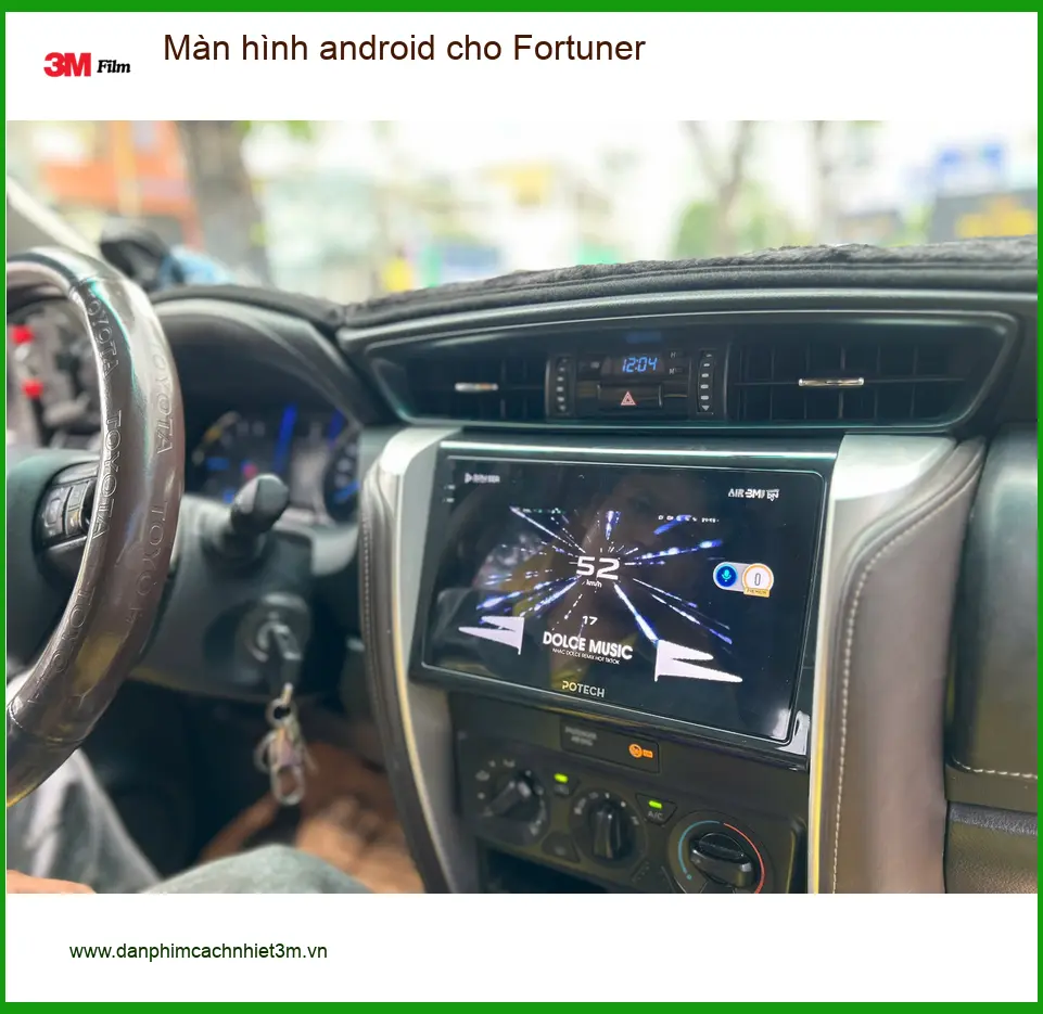 Chú Khang lắp màn hình Android cho Fortuner ở Quận 1 để tiện đường đi làm ảnh thực tế 3