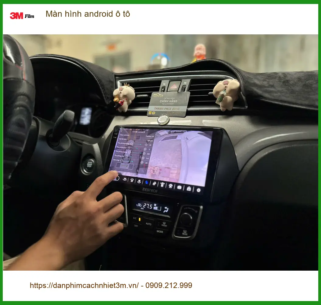 Anh Nhật Minh lắp màn hình Android ô tô cho Toyota Corolla Cross tại Quận 3