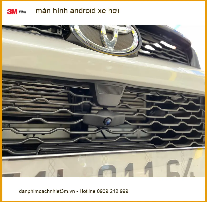 Chị Thảo lắp màn hình Android xe hơi Hyundai Santa Fe tại Nhà Bè vì màn zin cũ hay đơ ảnh thực tế 2