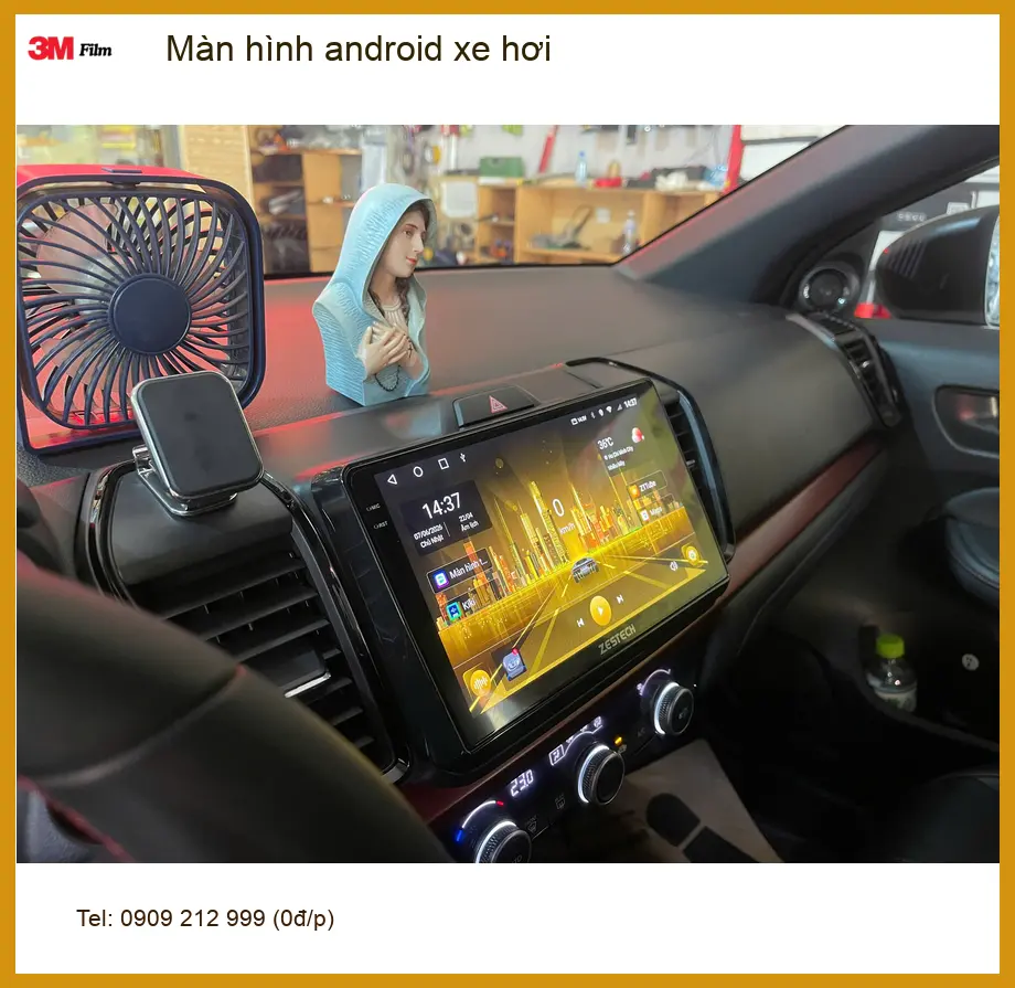 Cô Thảo lắp màn hình android xe hơi Hyundai Accent tại Quận 12 để tiện đường đi.