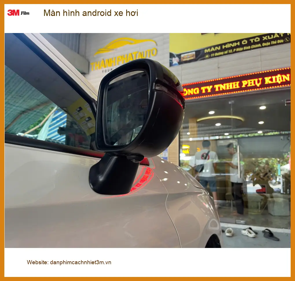 Cô Thảo lắp màn hình android xe hơi Hyundai Accent tại Quận 12 để tiện đường đi. ảnh thực tế 2