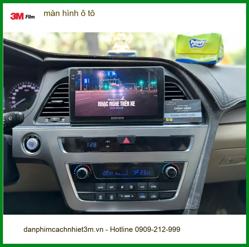 Anh Tấn lắp màn hình ô tô Hyundai Accent tại Quận 3 nâng tầm trải nghiệm ảnh thực tế 3