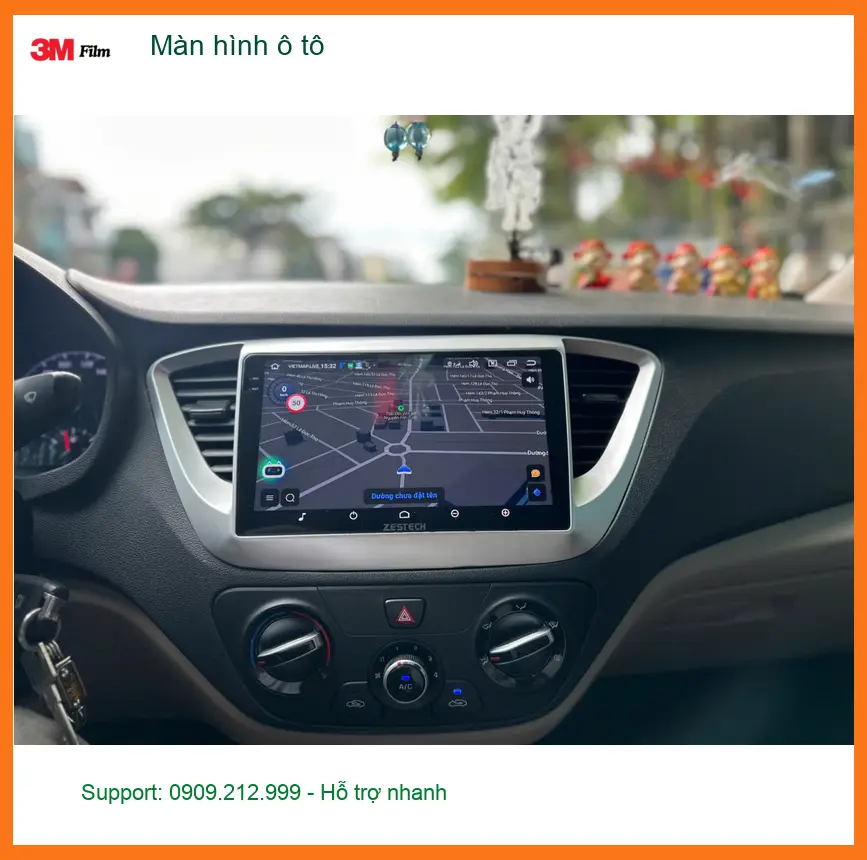Chú Nhật lắp màn hình ô tô cho Hyundai Santa Fe tại Quận 2 để tiện định vị đường đi ảnh thực tế 2
