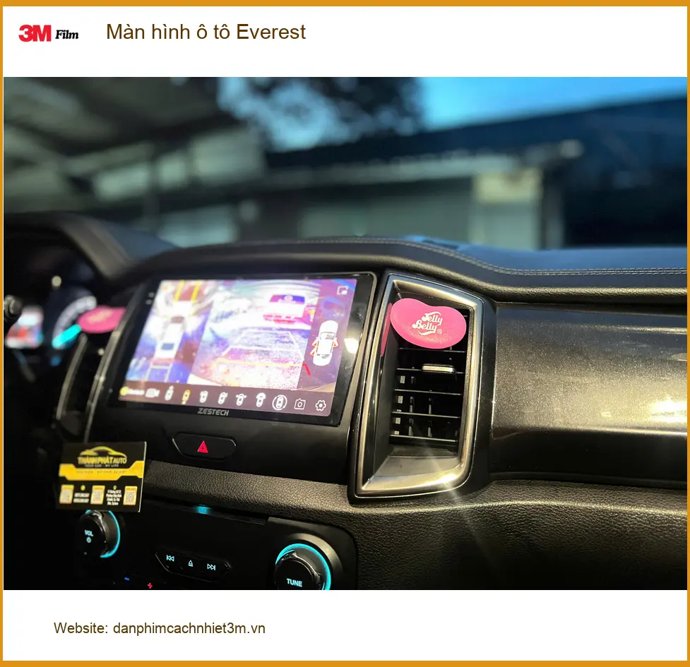 Chị Oanh nâng cấp Màn hình ô tô Ford Everest tại Quận Nhà Bè để tiện di chuyển ảnh thực tế 4