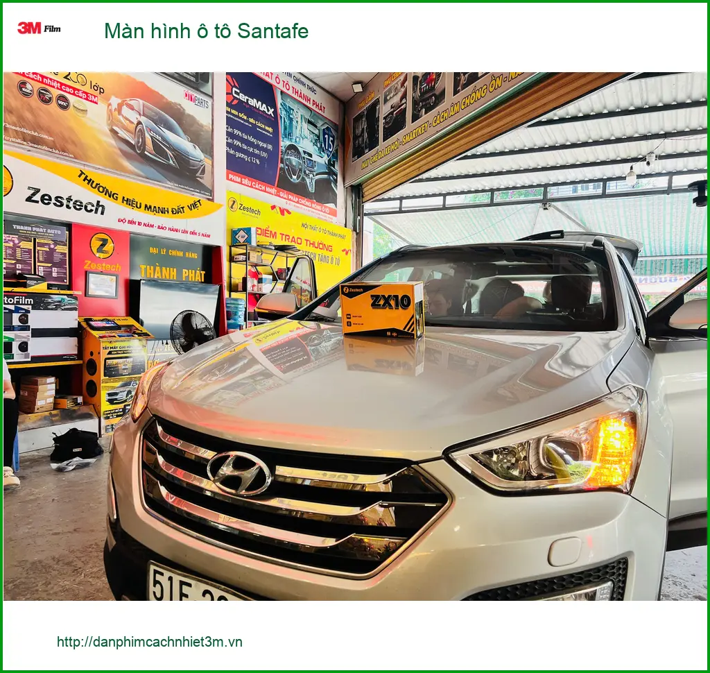 Anh Tùng lắp màn hình ô tô Santafe tại Quận 1 để trải nghiệm công nghệ mới ảnh thực tế 4