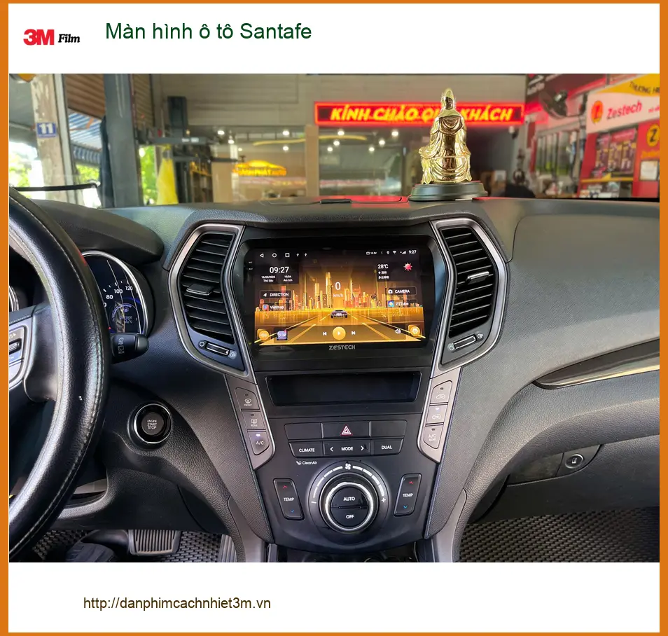 Anh Quang lắp màn hình ô tô Santafe tại Củ Chi để tiện dẫn đường và giải trí