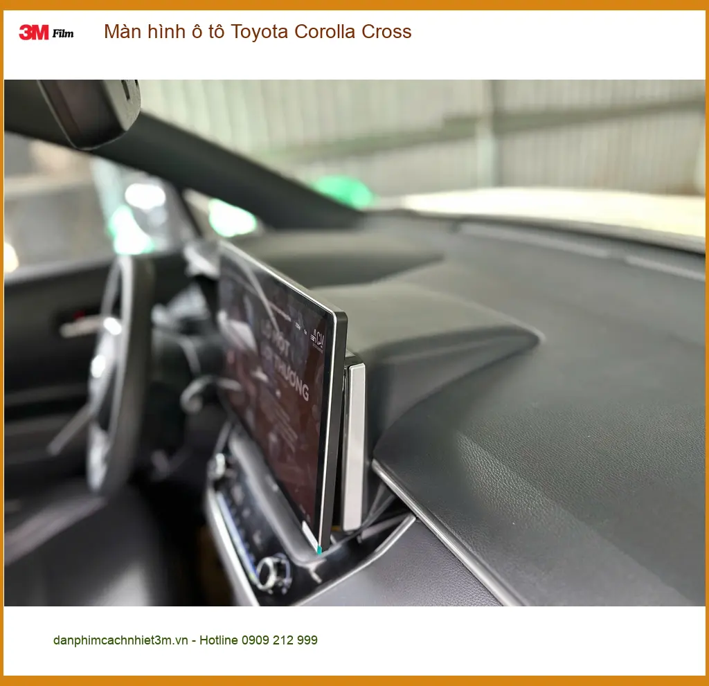 Anh Tùng nâng cấp màn hình ô tô Toyota Corolla Cross tại Hóc Môn uy tín ảnh thực tế 2