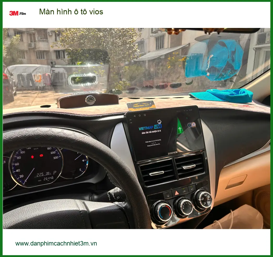 Anh Khải lắp màn hình ô tô Vios tại Hóc Môn vì màn zin quá cũ ảnh thực tế 4