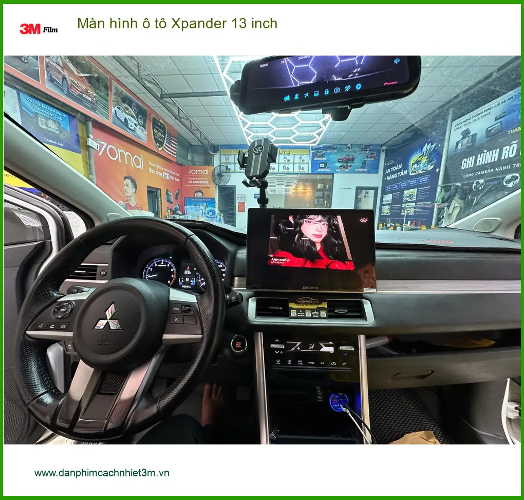 Anh Bách nâng cấp màn hình 13 inch Xpander tại Quận 9 trải nghiệm giải trí mới ảnh thực tế 3