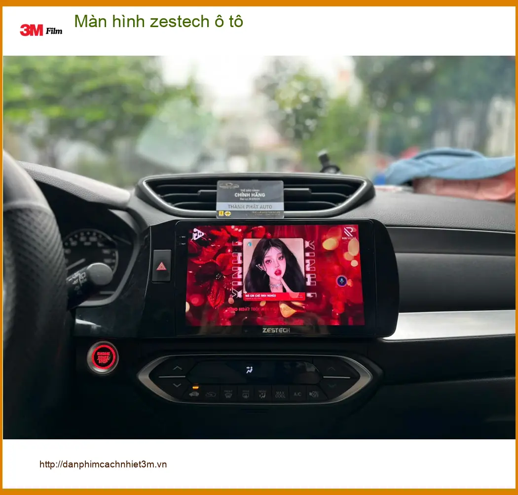 Anh Hưng lắp màn hình Zestech ô tô cho Kia K3 vì màn hình zin quá đơn điệu tại Quận 9