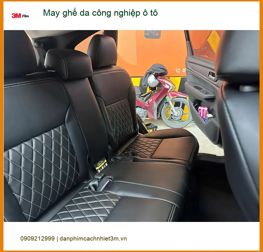Anh Quang may ghế da công nghiệp ô tô Hyundai Accent tại Quận 2 ảnh thực tế 4