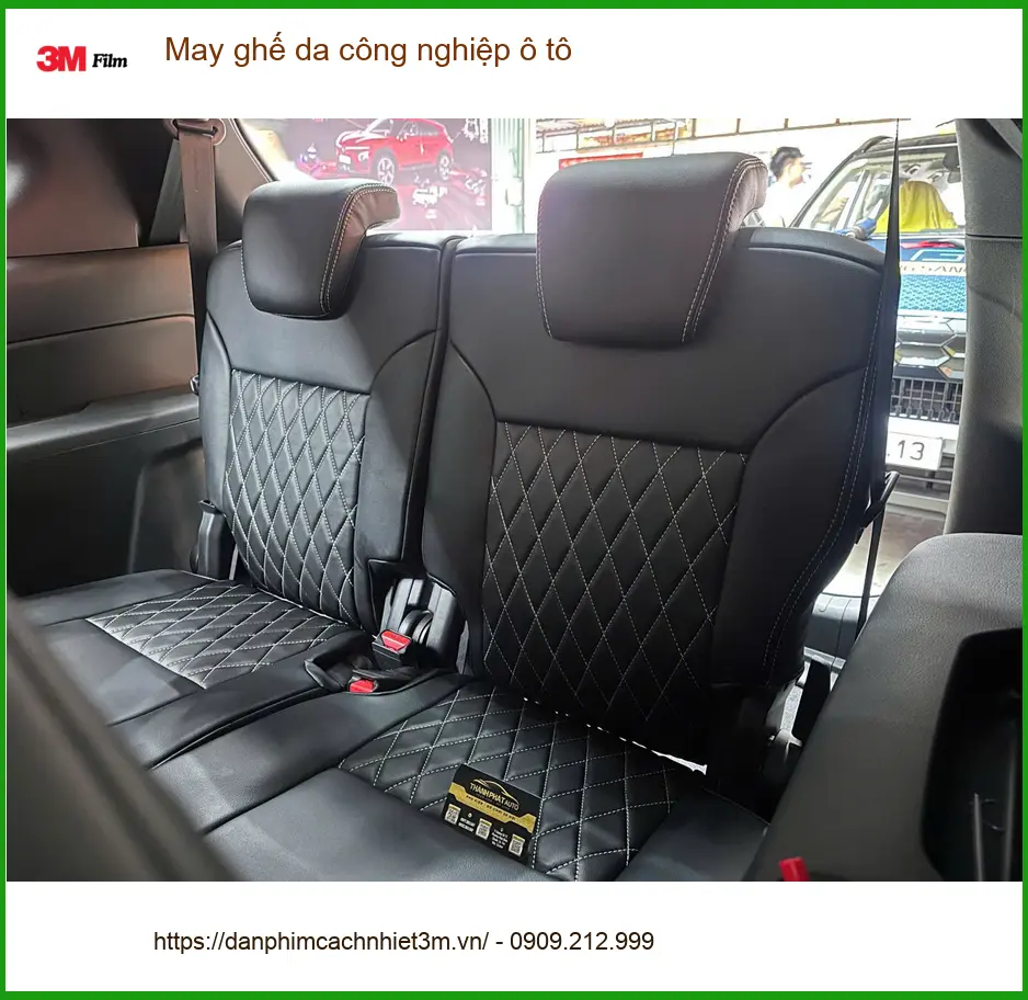Anh Quý may ghế da công nghiệp ô tô Hyundai Accent tại Cần Giờ vì ghế cũ xuống cấp