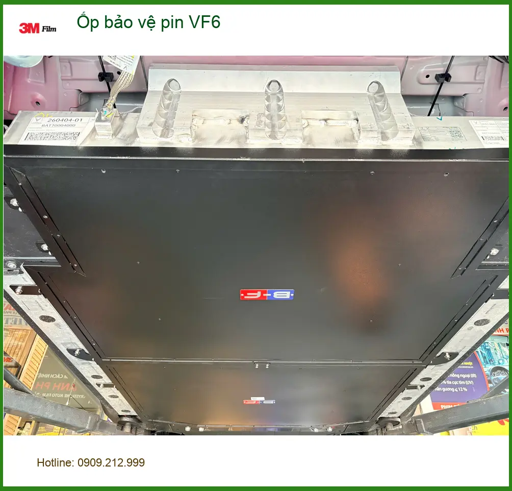 Anh Minh lắp Ốp bảo vệ pin VF6 tại Quận 6 để tăng tuổi thọ pin ảnh thực tế 2