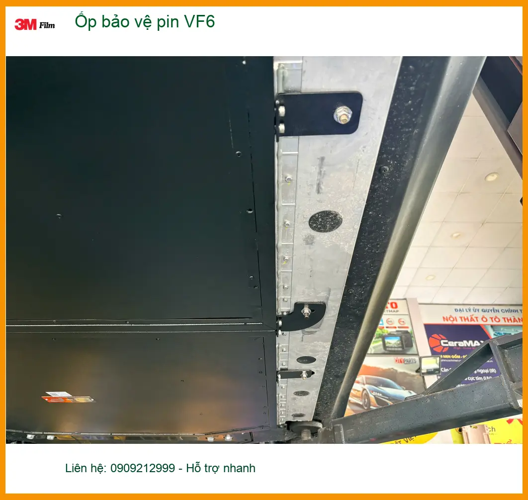 Chị Thảo lắp ốp bảo vệ pin VinFast VF6 tại Quận 10 vì lo ngại va đập gầm xe ảnh thực tế 4