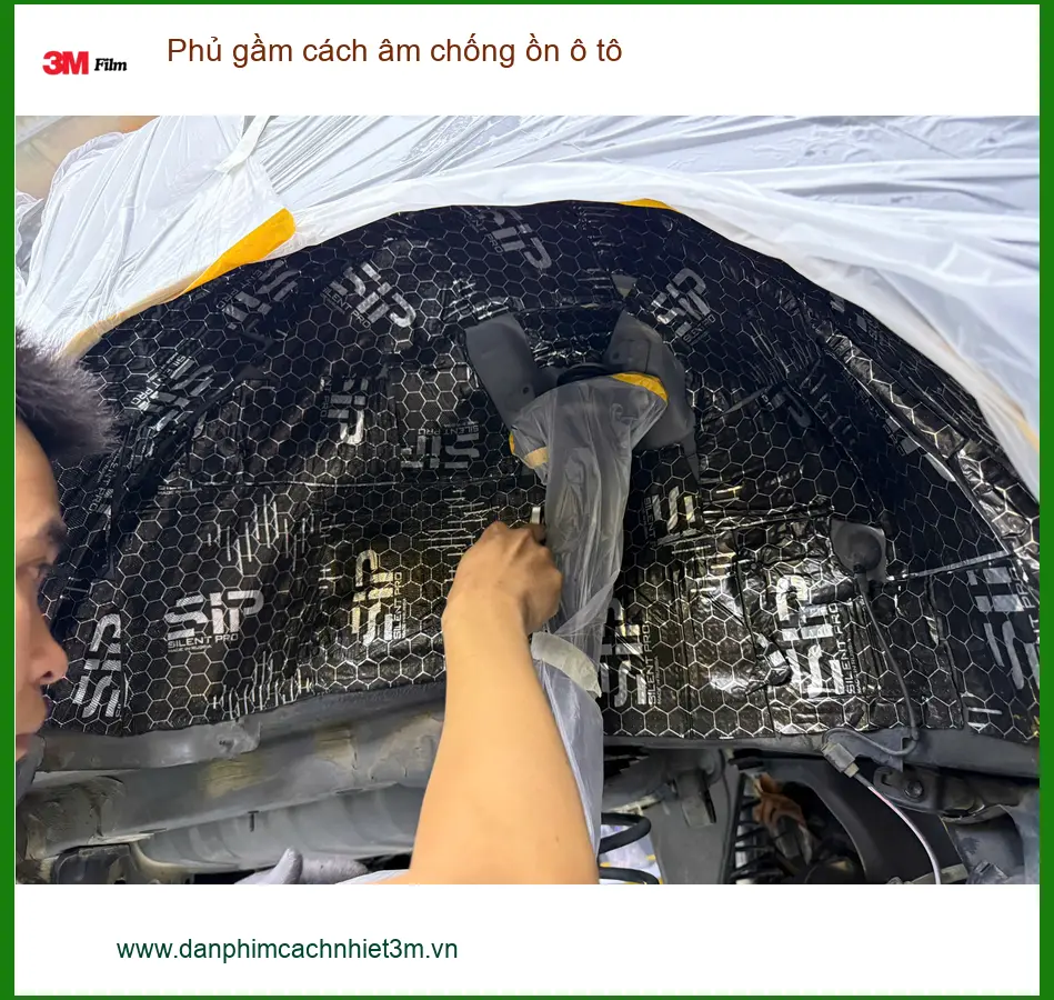 Anh Minh phủ gầm cách âm chống ồn cho Hyundai Creta ở Quận 3 vì xe hay đi đường dài, ồn ào ảnh thực tế 3