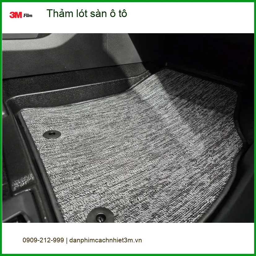 Anh Quang thay thảm lót sàn ô tô Hyundai Accent tại Quận 3 dễ vệ sinh ảnh thực tế 3